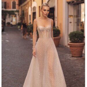 Berta Muse Libby Wedding Dress Gown 23-135 | Muse by Berta